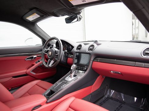 Certified 2025 Porsche 718 Cayman GT4 image 21