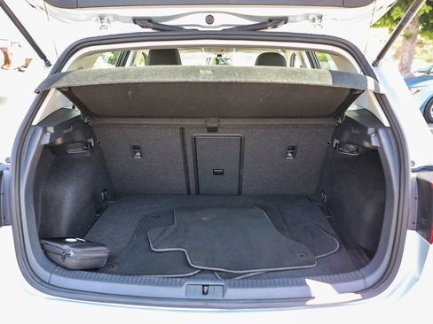 Used 2019 Volkswagen e-Golf SE w/ Driver Assistance Package FWD image 26