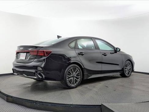 Used 2023 Kia Forte GT-Line w/ GT-Line Premium Package FWD image 8