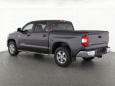 Used 2016 Toyota Tundra SR5 AWD/4WD image 5