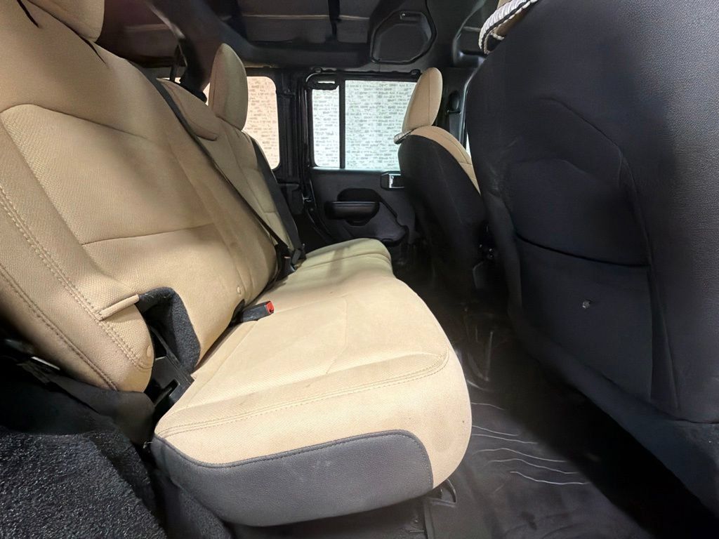 Used 2018 Jeep Wrangler Unlimited Sport S AWD/4WD image 12