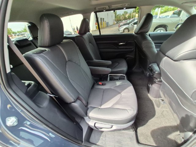 Certified 2026 Toyota Grand Highlander AWD image 32