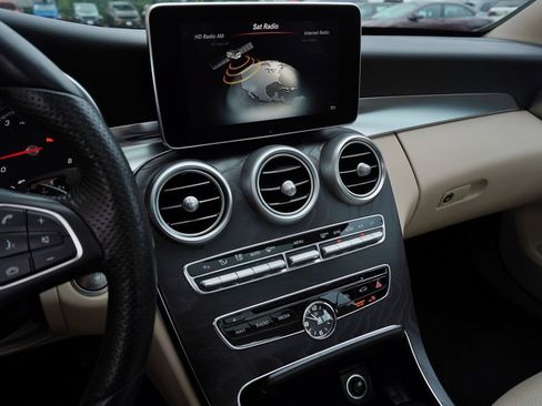 Used 2016 Mercedes-Benz C 300 4MATIC Sedan image 19