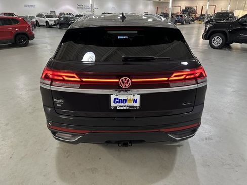 New 2026 Volkswagen Atlas Cross Sport SE AWD/4WD image 8