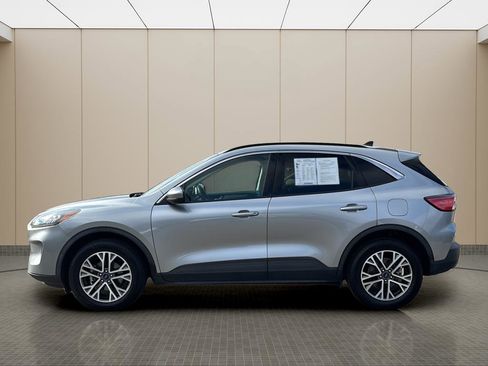 Used 2021 Ford Escape SEL image 2