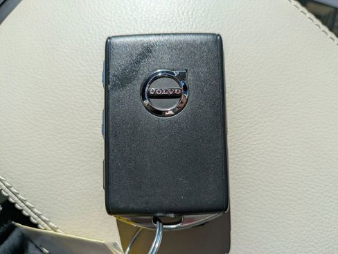 Certified 2022 Volvo XC40 T4 Inscription w/ Advanced Package image 30