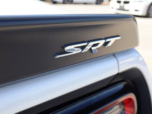 Used 2016 Dodge Challenger SRT Hellcat image 12