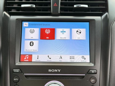 Used 2019 Ford Fusion Energi Titanium FWD image 59