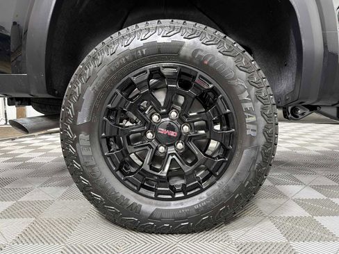 New 2026 GMC Canyon Elevation w/ Convenience Package image 30