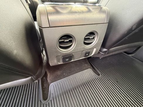 Used 2014 Ford F150 Platinum image 11