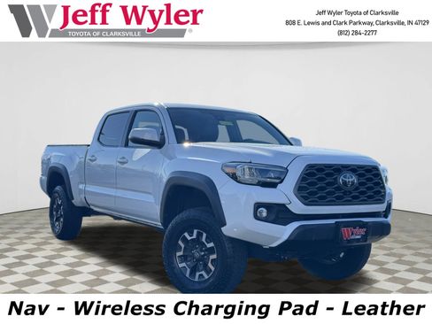 Used 2020 Toyota Tacoma TRD Off-Road image 1