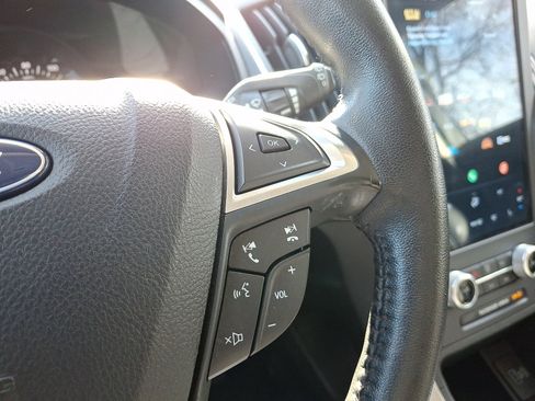 Used 2022 Ford Edge SEL w/ Convenience Package image 22