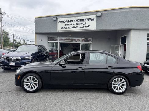 Used 2018 BMW 320i xDrive Sedan w/ Convenience Package AWD/4WD image 4