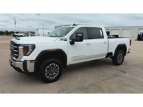 New 2026 GMC Sierra 2500 SLE w/ SLE Value Package; AWD/4WD image 4
