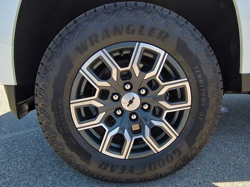 Used 2026 Chevrolet Colorado Z71 w/ Z71 Convenience Package 2 AWD/4WD image 29