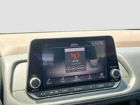 Used 2023 Nissan Rogue SV image 13