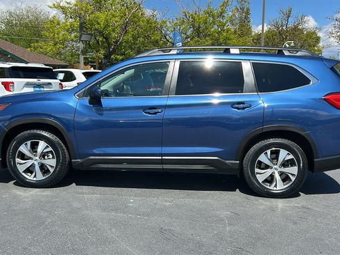 Certified 2022 Subaru Ascent Premium w/ Convenience Package AWD/4WD image 9