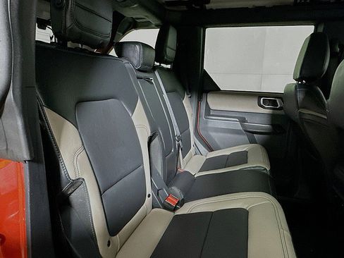 Used 2024 Ford Bronco Wildtrak image 25