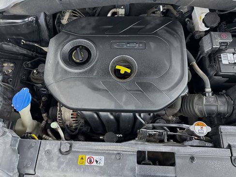 Used 2015 Kia Soul + FWD image 28