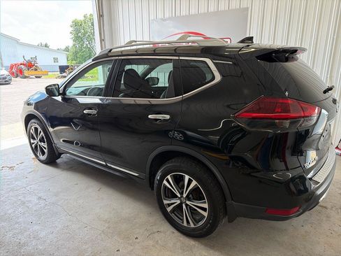 Used 2018 Nissan Rogue SL w/ Premium Package AWD/4WD image 3