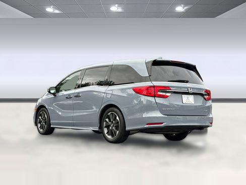 Certified 2023 Honda Odyssey Elite image 3