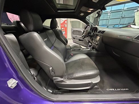 Used 2010 Dodge Challenger SRT8 w/ SRT Option Group II image 40