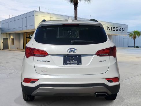 Used 2017 Hyundai Santa Fe Sport FWD image 5