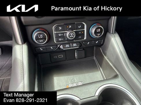 Used 2022 Chevrolet Tahoe Z71 w/ Luxury Package AWD/4WD image 28