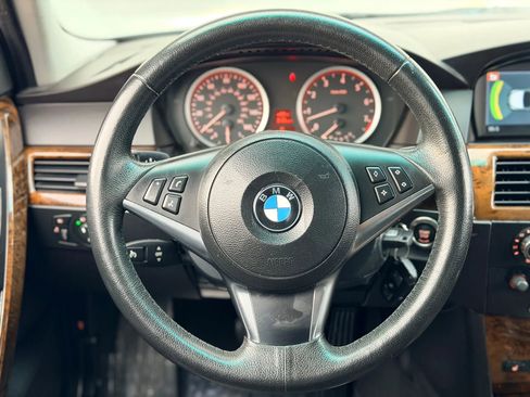 Used 2007 BMW 530xi Wagon image 18