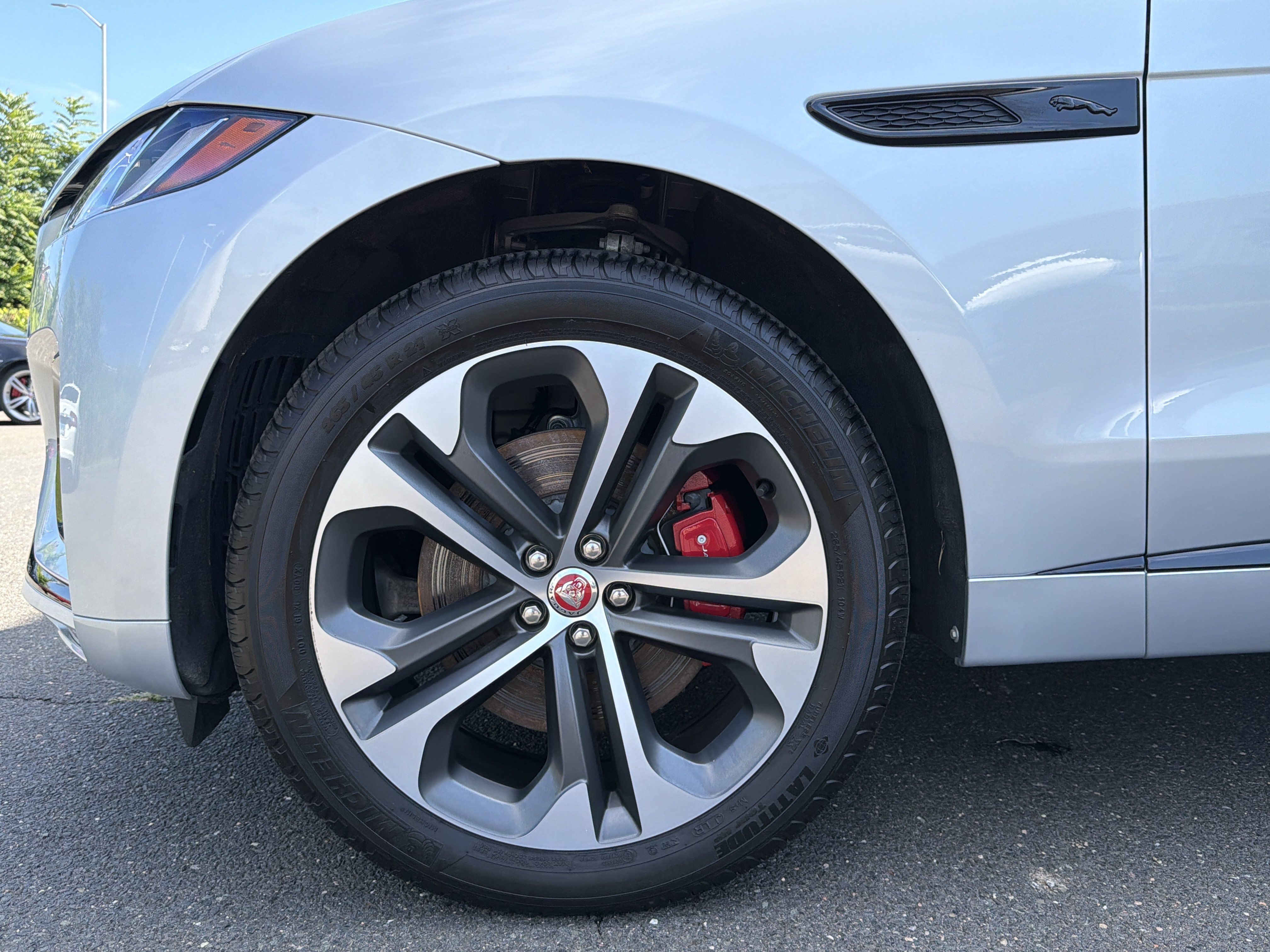 Used 2023 Jaguar F-PACE R-Dynamic S AWD/4WD image 11