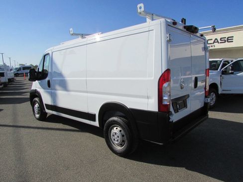 Used 2023 RAM ProMaster 2500 w/ Driver Convenience Group image 10