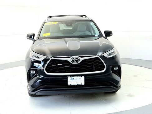 Used 2021 Toyota Highlander Limited AWD/4WD image 8