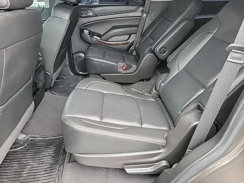 Used 2020 GMC Yukon SLT w/ Premium Edition RWD image 15