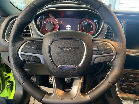 Used 2015 Dodge Challenger SRT Hellcat image 12