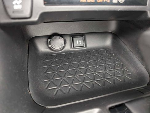 Used 2019 Toyota RAV4 LE image 28