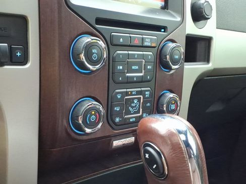 Used 2014 Ford F150 King Ranch w/ King Ranch Luxury Package AWD/4WD image 14