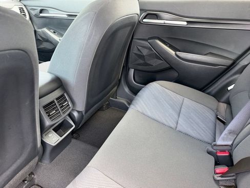 Used 2024 Kia Seltos LX AWD/4WD image 15