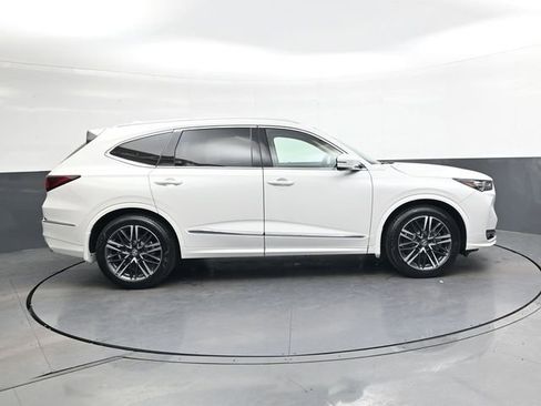 New 2026 Acura MDX w/ Advance Package image 3