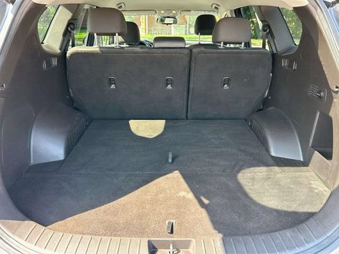 Used 2019 Hyundai Santa Fe SEL FWD image 12