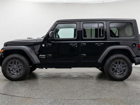 Used 2025 Jeep Wrangler Unlimited Sport AWD/4WD image 5