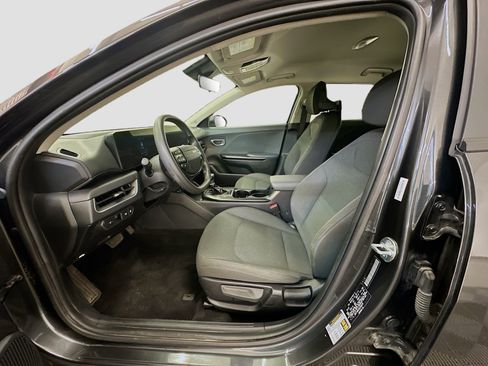 Used 2025 Kia K4 LXS image 13