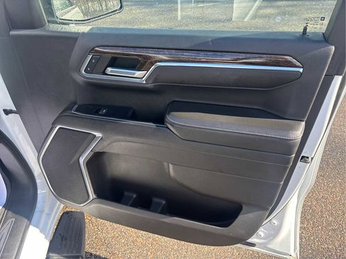 Certified 2022 GMC Sierra 1500 Elevation w/ LPO, Elevation Black Package image 21