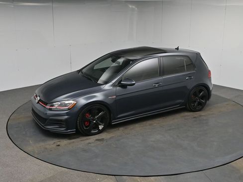Used 2020 Volkswagen GTI SE image 40