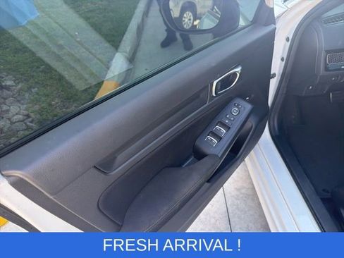 Used 2025 Honda Civic Sport image 7