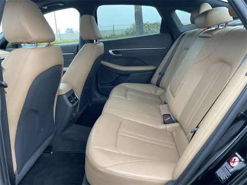 Used 2022 Hyundai Sonata Limited image 26
