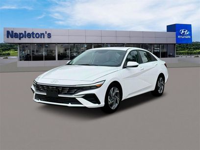 New 2025 Hyundai Elantra SEL