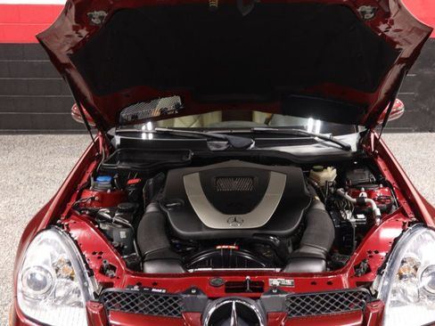 Used 2009 Mercedes-Benz SLK 300 image 15