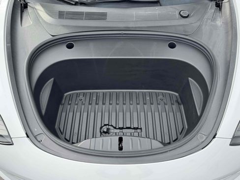 Used 2022 Tesla Model 3 image 10