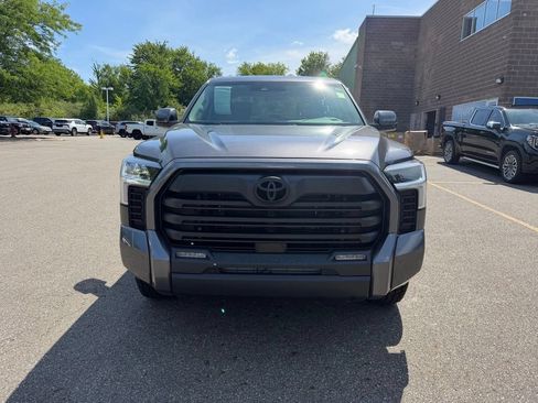 Used 2023 Toyota Tundra SR5 w/ SR5 Convenience Package AWD/4WD image 4