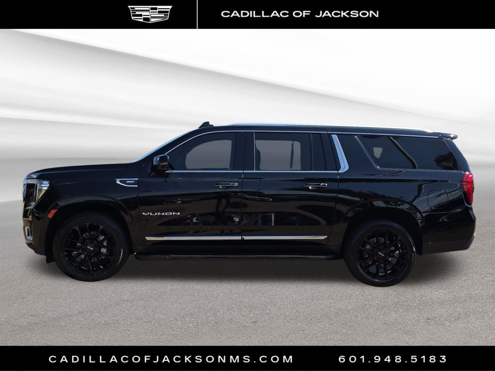 Used 2023 GMC Yukon XL SLT w/ SLT Premium Package RWD image 8